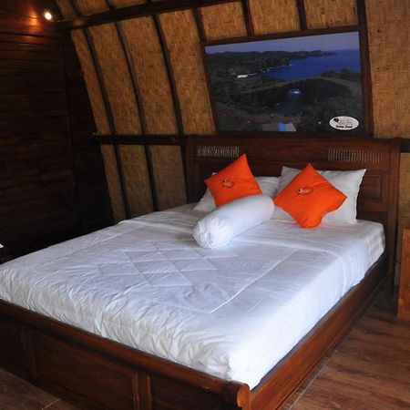 Holy Hills Bungalow Nusa Penida Batumadeg Esterno foto