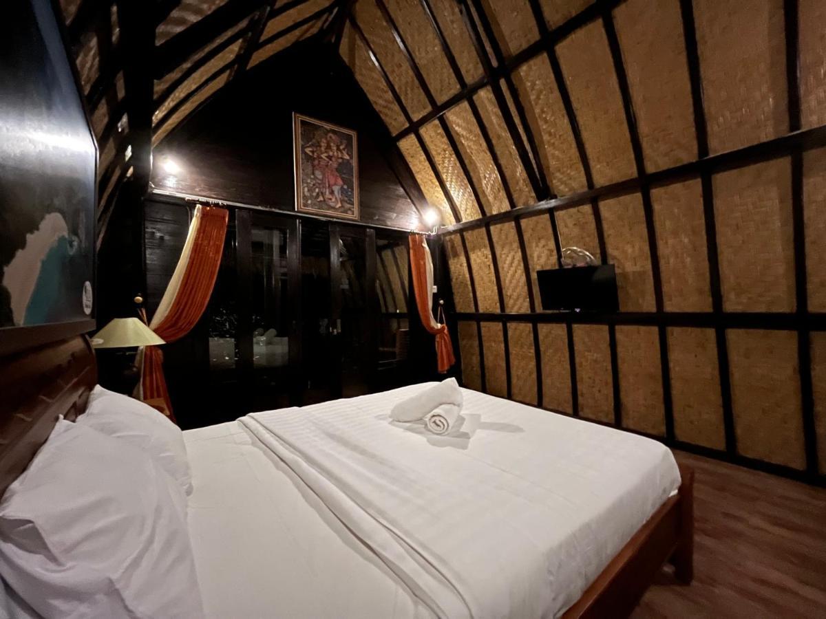 Holy Hills Bungalow Nusa Penida Batumadeg Esterno foto